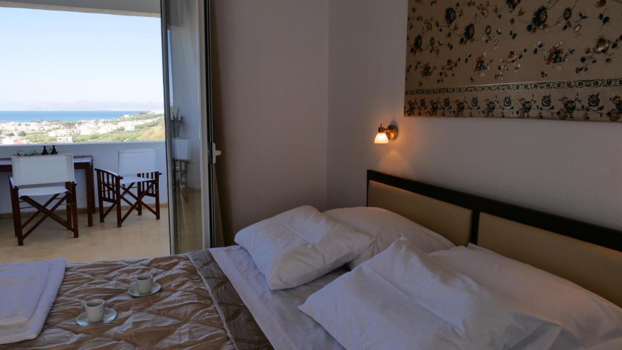 Thea Apartment Agia Marina  ภายนอก รูปภาพ